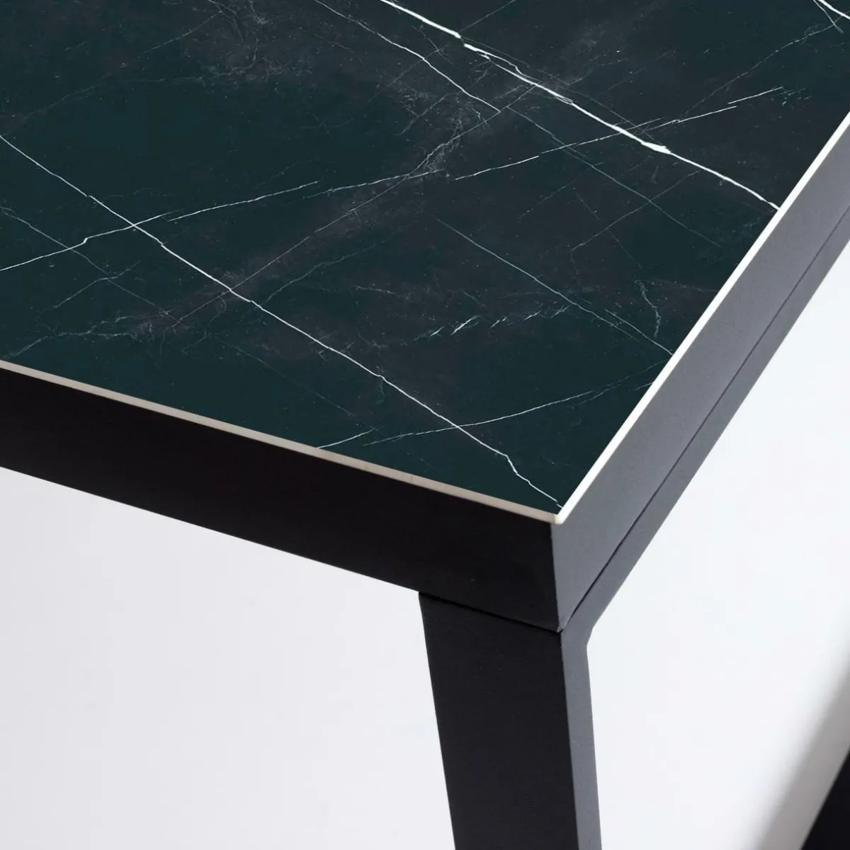 MOBELLIA Table de jardin en aluminium et céramique 12 places (260 x 120 cm) Kore Noir marbré Online