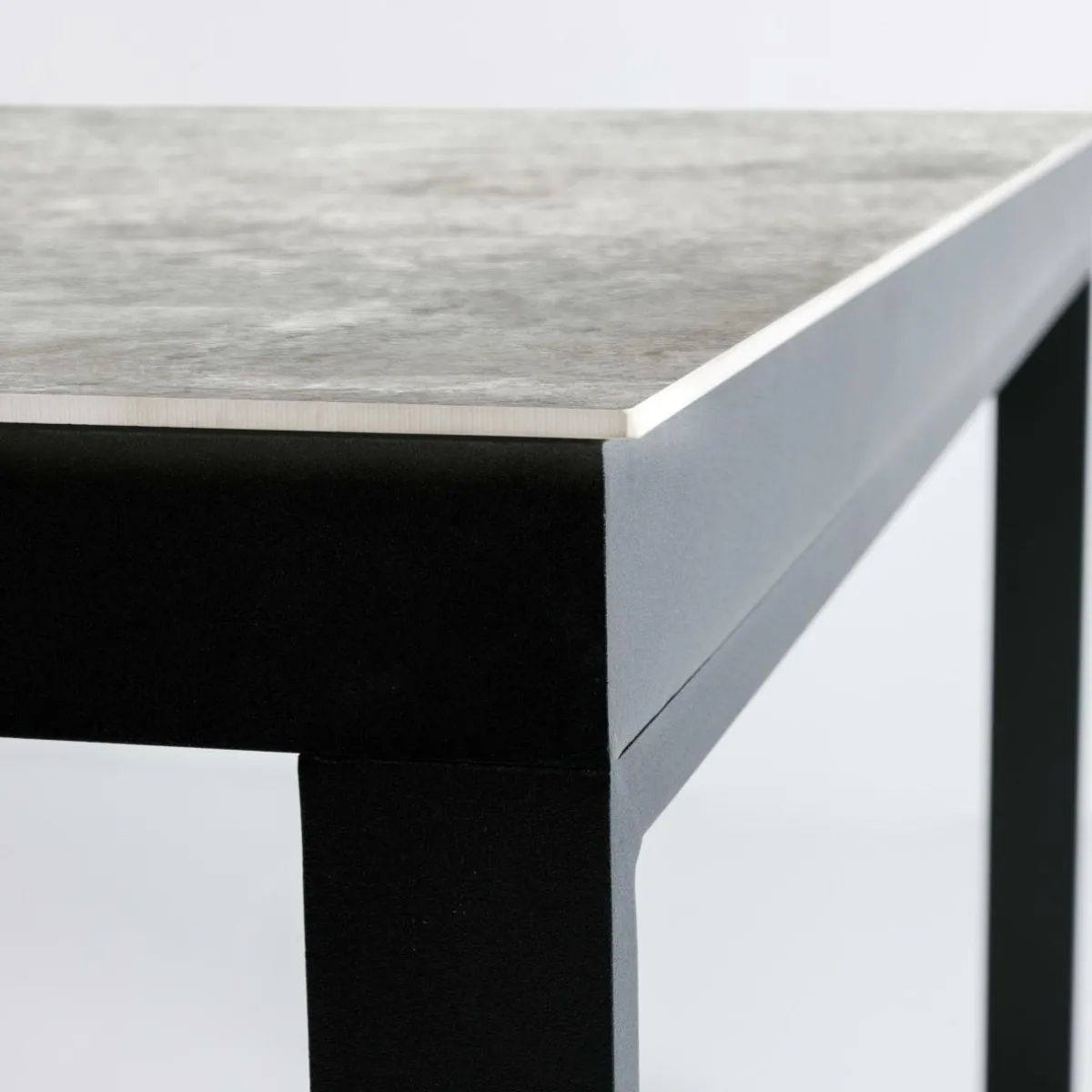 MOBELLIA Table de jardin en aluminium et céramique 10 places (240 x 120 cm) Kore Gris et gris anthracite Effet Pierre gris - gris anthracite Discount
