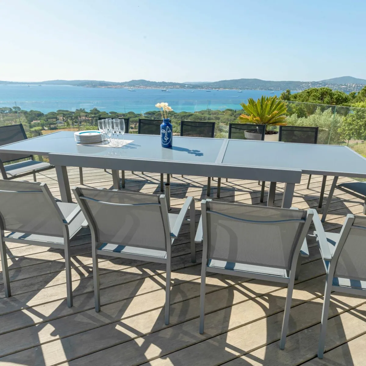 MOBELLIA Table de jardin extensible en verre 12 places (200/320 x 100 cm) Murano Gris Anthracite