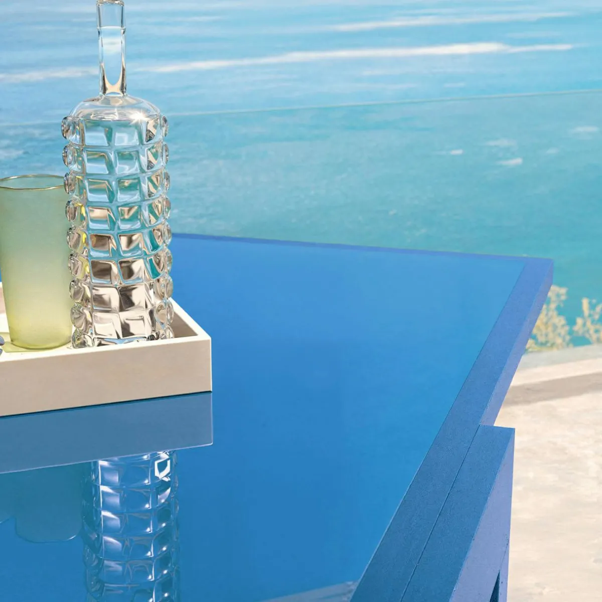 MOBELLIA Table de jardin extensible en verre 12 places (200/320 x 100 cm) Murano Bleu pétrole New