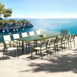 MOBELLIA Table de jardin extensible en verre 12 places (200/320 x 100 cm) Murano Vert olive Discount