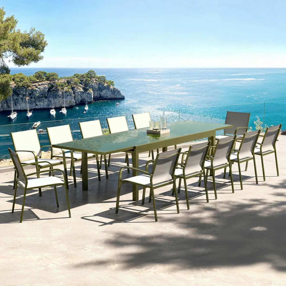 MOBELLIA Table de jardin extensible en verre 12 places (200/320 x 100 cm) Murano Vert olive Discount