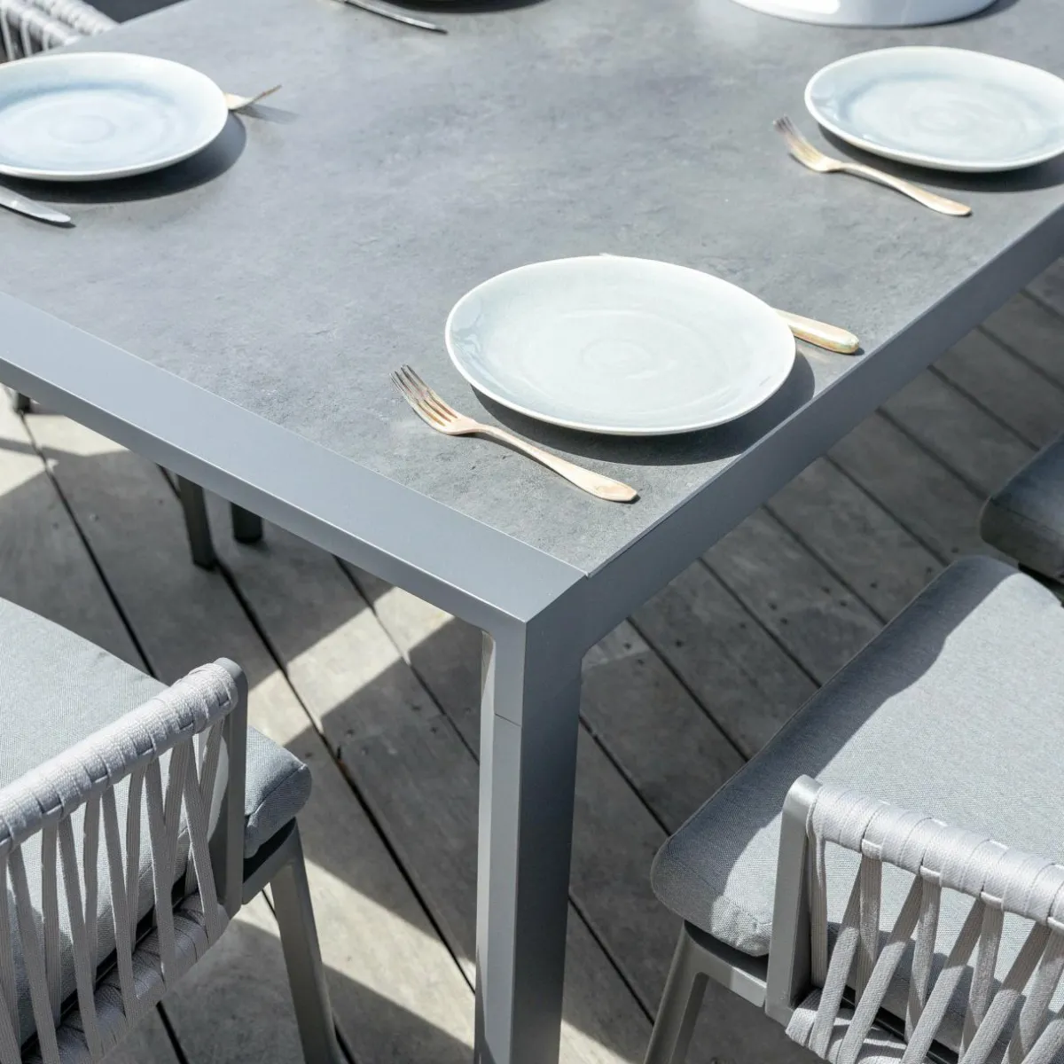 MOBELLIA Table de jardin extensible en aluminium 12 places (195/300 x 96 cm) Amalfi Gris Anthracite Online