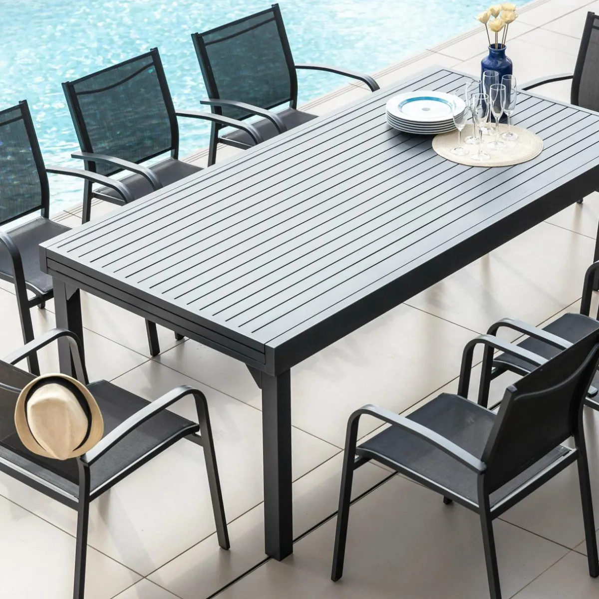 MOBELLIA Table de jardin extensible aluminium 12 places (200/320 x 100 cm) Murano Gris Anthracite Best