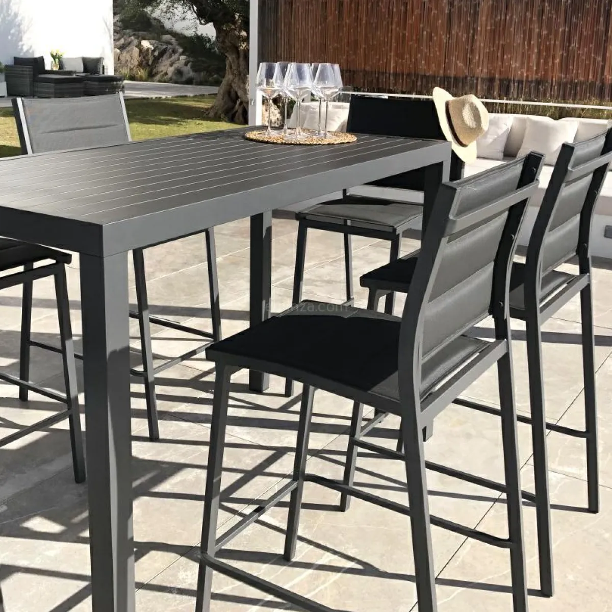 MOBELLIA Table de jardin haute en aluminium 6 places (160 x H105 cm) Murano Gris Anthracite Sale