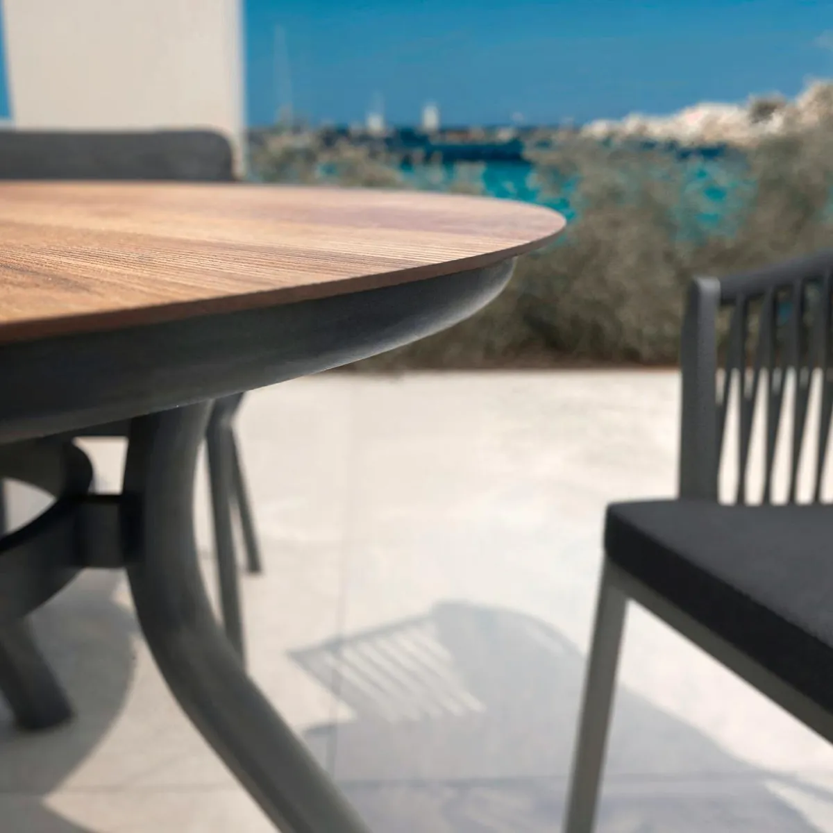 MOBELLIA Table de jardin ronde en aluminium 6 places (D120 cm) Amalfi Gris Anthracite Online