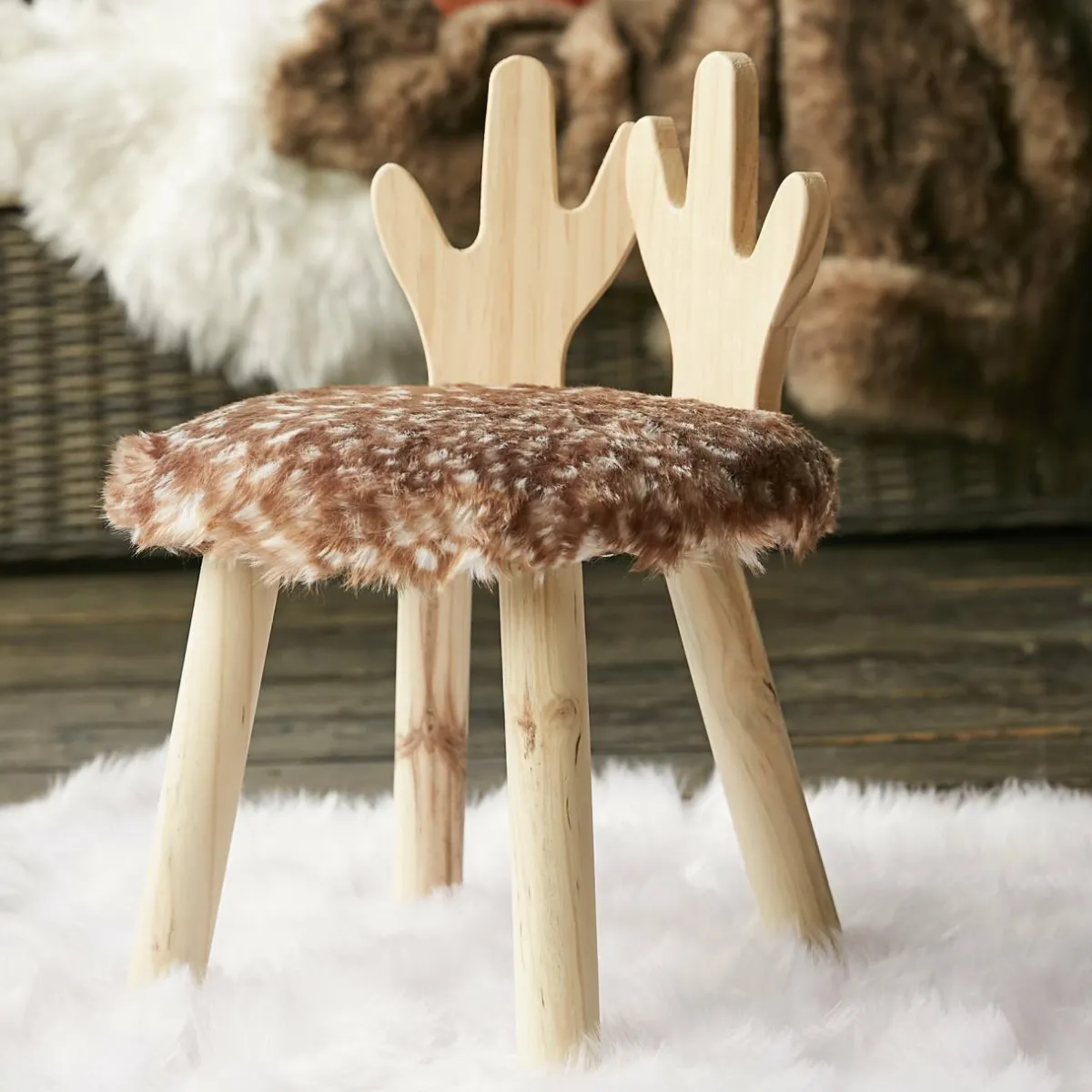 Atmosphera cru017dateur d'intu017drieur for kids Tabouret enfant bois et fausse fourrure (H38 cm) Cerf Marron Hot