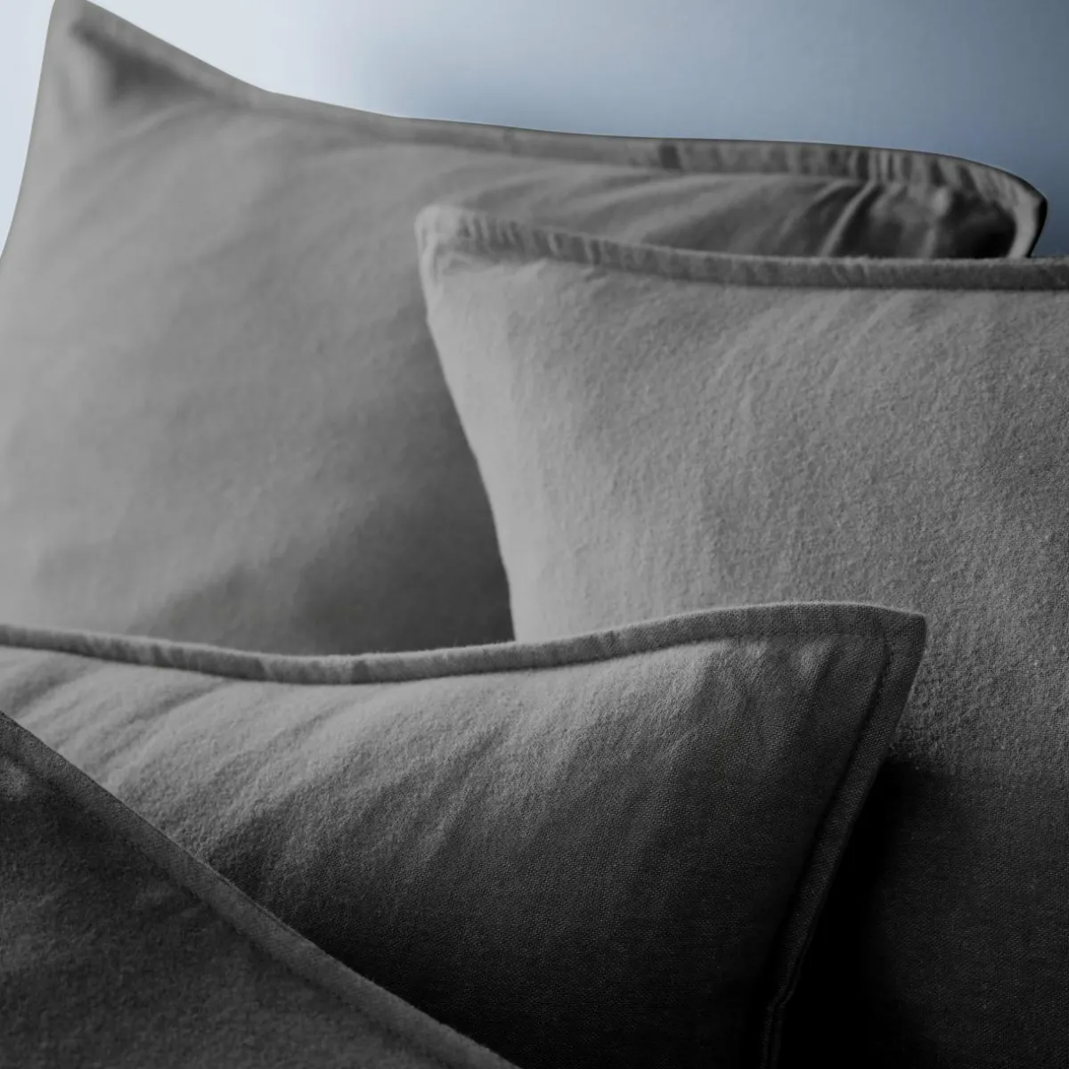 EMINZA Taie d'oreiller carrée flanelle de coton (63 x 63 cm) Théa Gris Anthracite Best