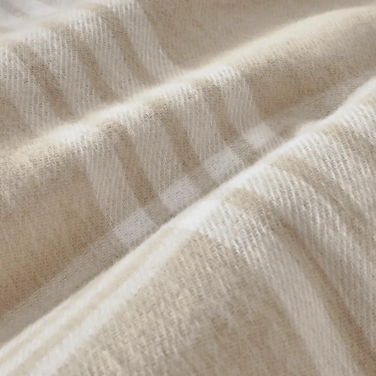 EMINZA Taie d'oreiller carrée flanelle de coton (80 x 80 cm) Nina carreaux Beige Carreau Beige Online