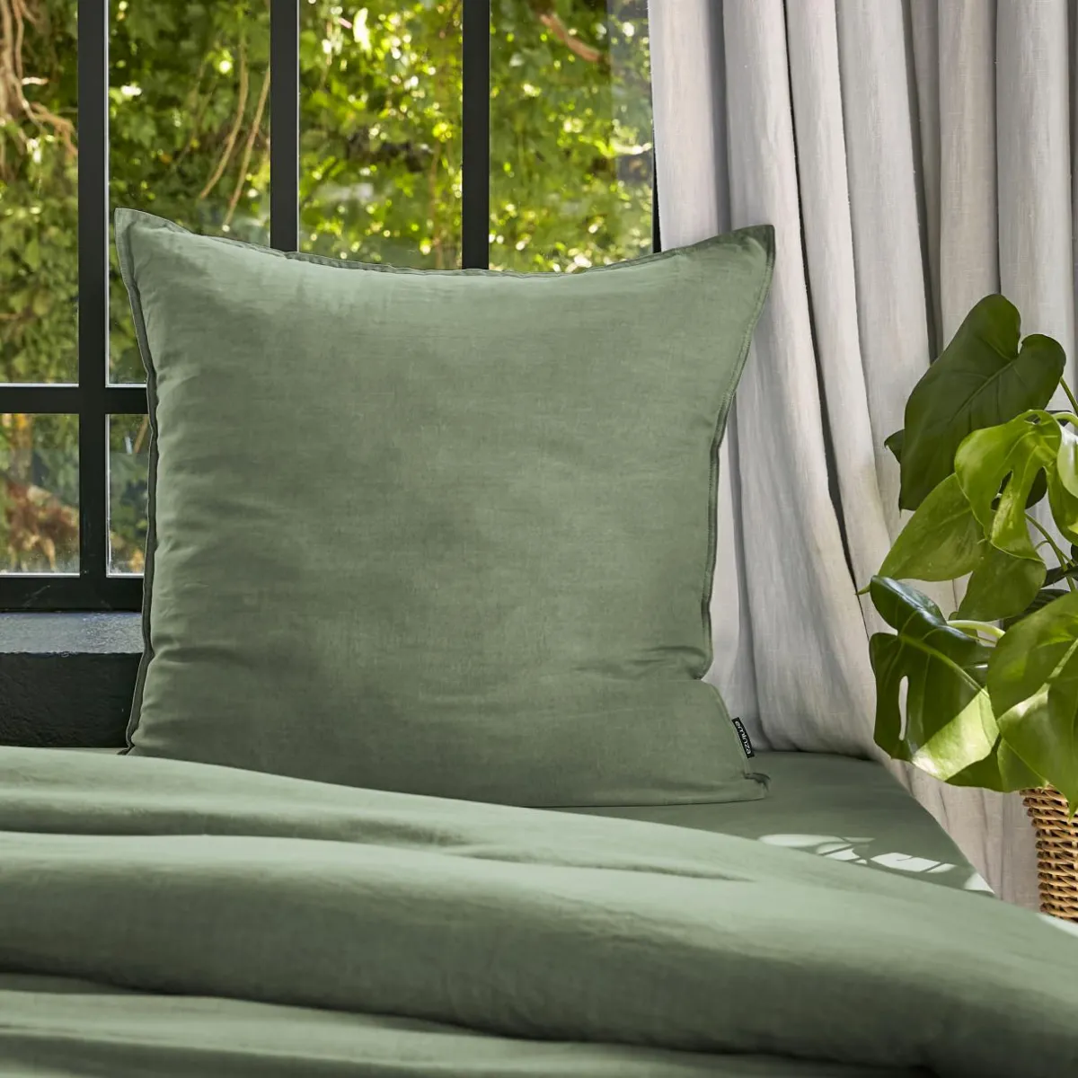 EMINZA Taie d'oreiller carrée lyocell Tencel™ lavé (63 x 63 cm) Olivia Vert romarin Best