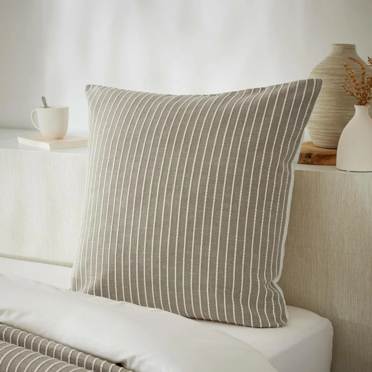 EMINZA Taie d'oreiller carrée réversible coton texturé et percale (60 x 60 cm) Alice Ecru Outlet