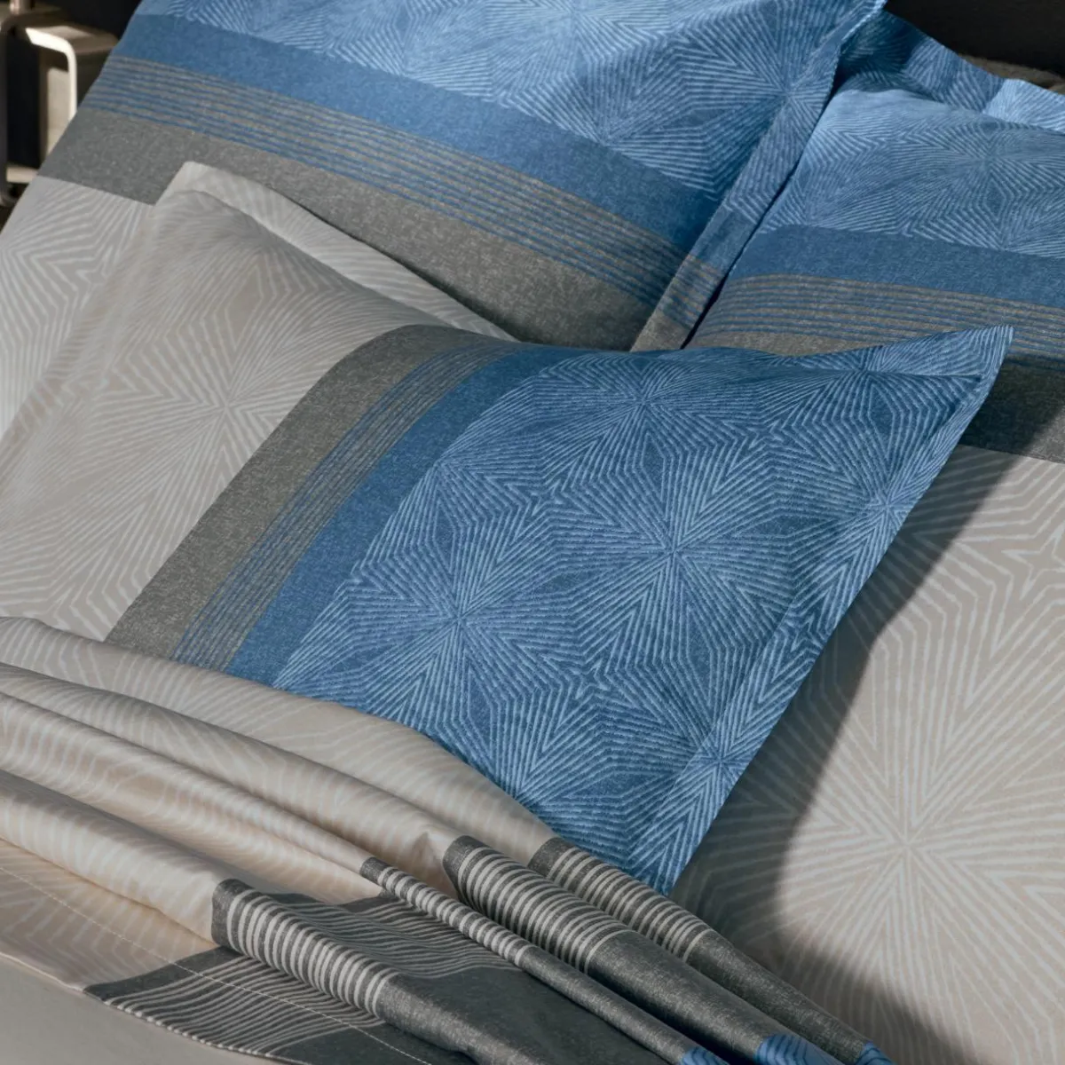 TRADI LINGE Taie d'oreiller rectangulaire satin de coton (50 x 70 cm) Tiago Bleue Noir Online