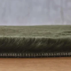 EMINZA Tapis rectangulaire fausse fourrure (140 x 200 cm) Finn Vert kaki