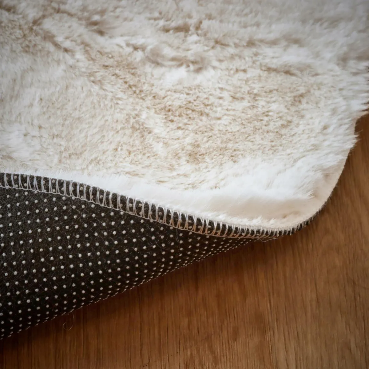 EMINZA Tapis rond fausse fourrure (80 cm) Finn Blanc Outlet