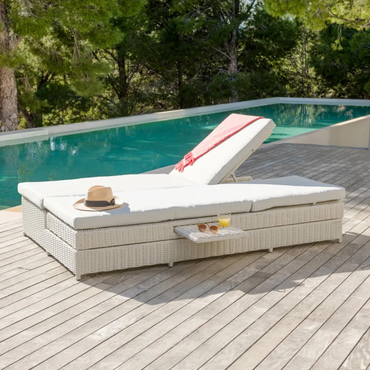 MOBELLIA Transat double en résine tressée - Canapé de jardin Calvi et gris clair Blanc Outlet