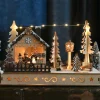 BLACHERE Village de Noël en bois lumineux à piles (H18 cm) Bonbons de Noël Sale