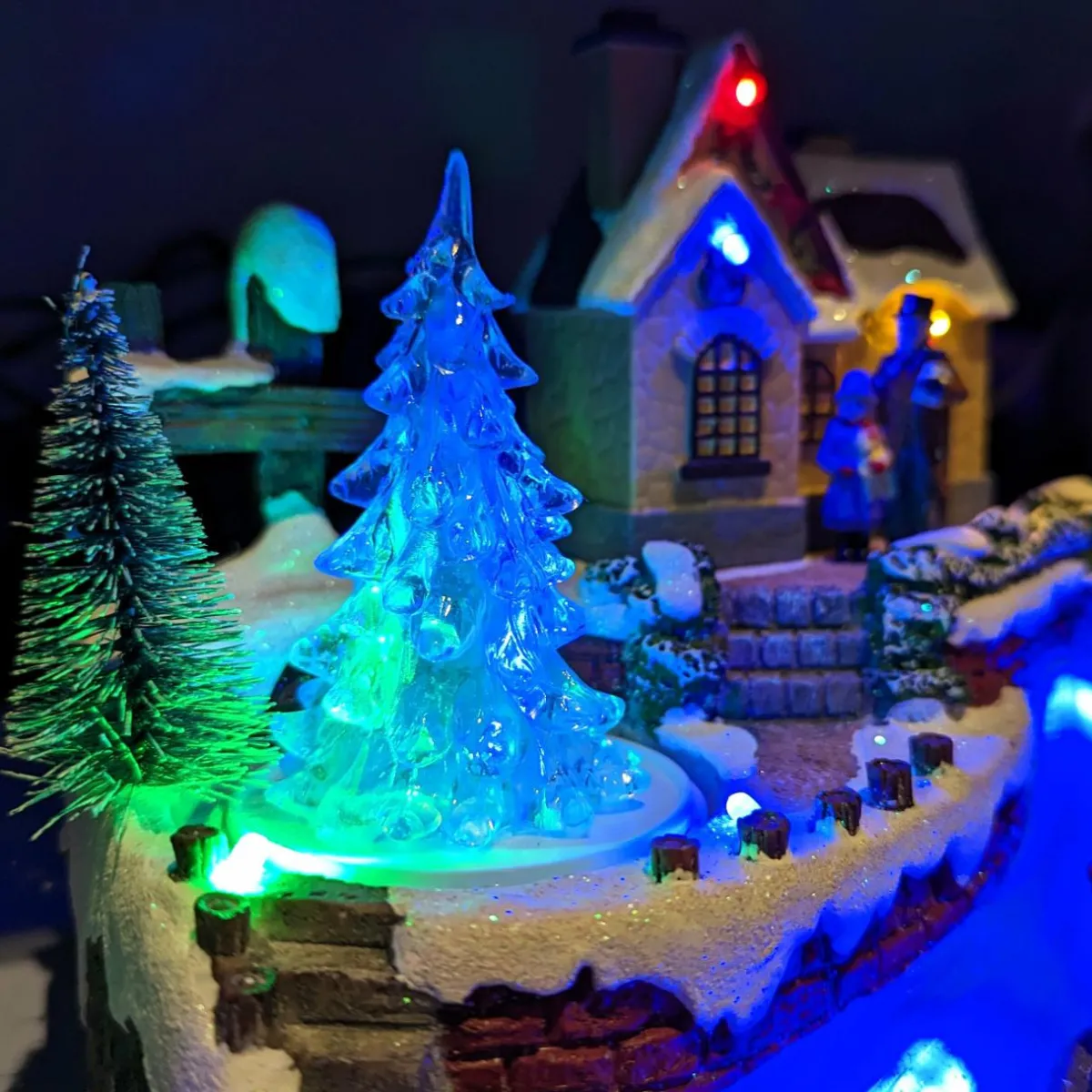 KAEMINGK Village de Noël lumineux à piles Soirée d'hiver Multicolore Online