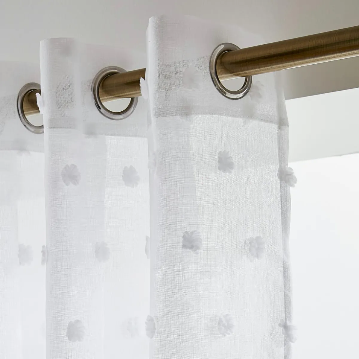 EMINZA Voilage oeillets pompons (140 x 280 cm) Emie Blanc Online