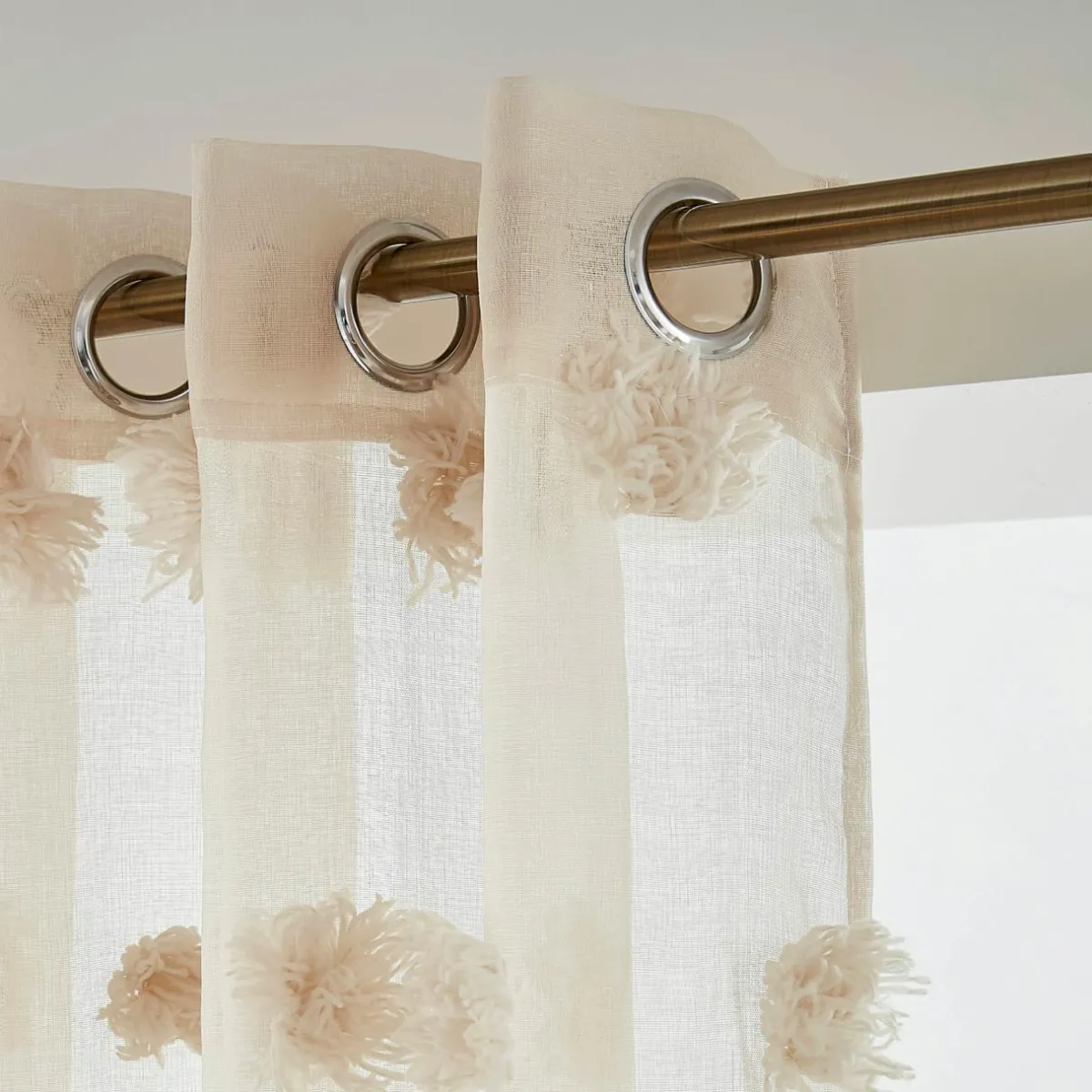 EMINZA Voilage oeillets pompons (180 x 240 cm) Suzie Beige Outlet